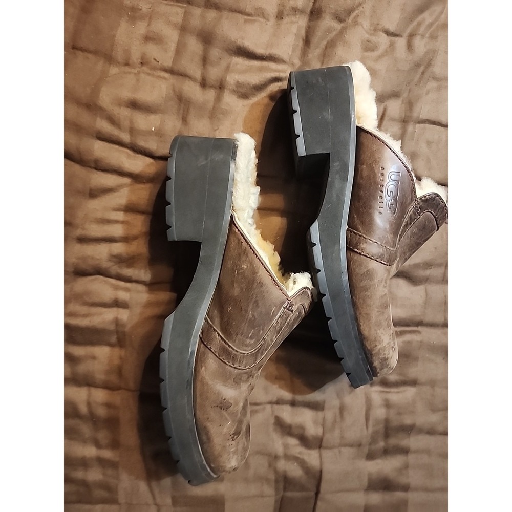 UGG Brown Leather Slippers- size 8 - Picture 3 of 7